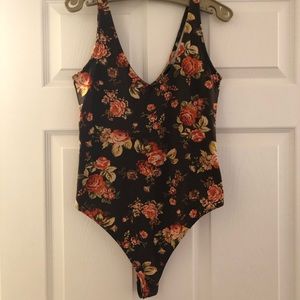 Wild fable floral brown bodysuit size S NWT